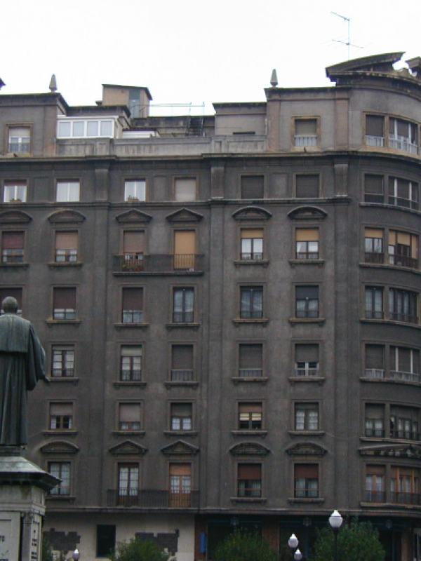 Plaza Seis de Agosto 1, Gijón (antes)