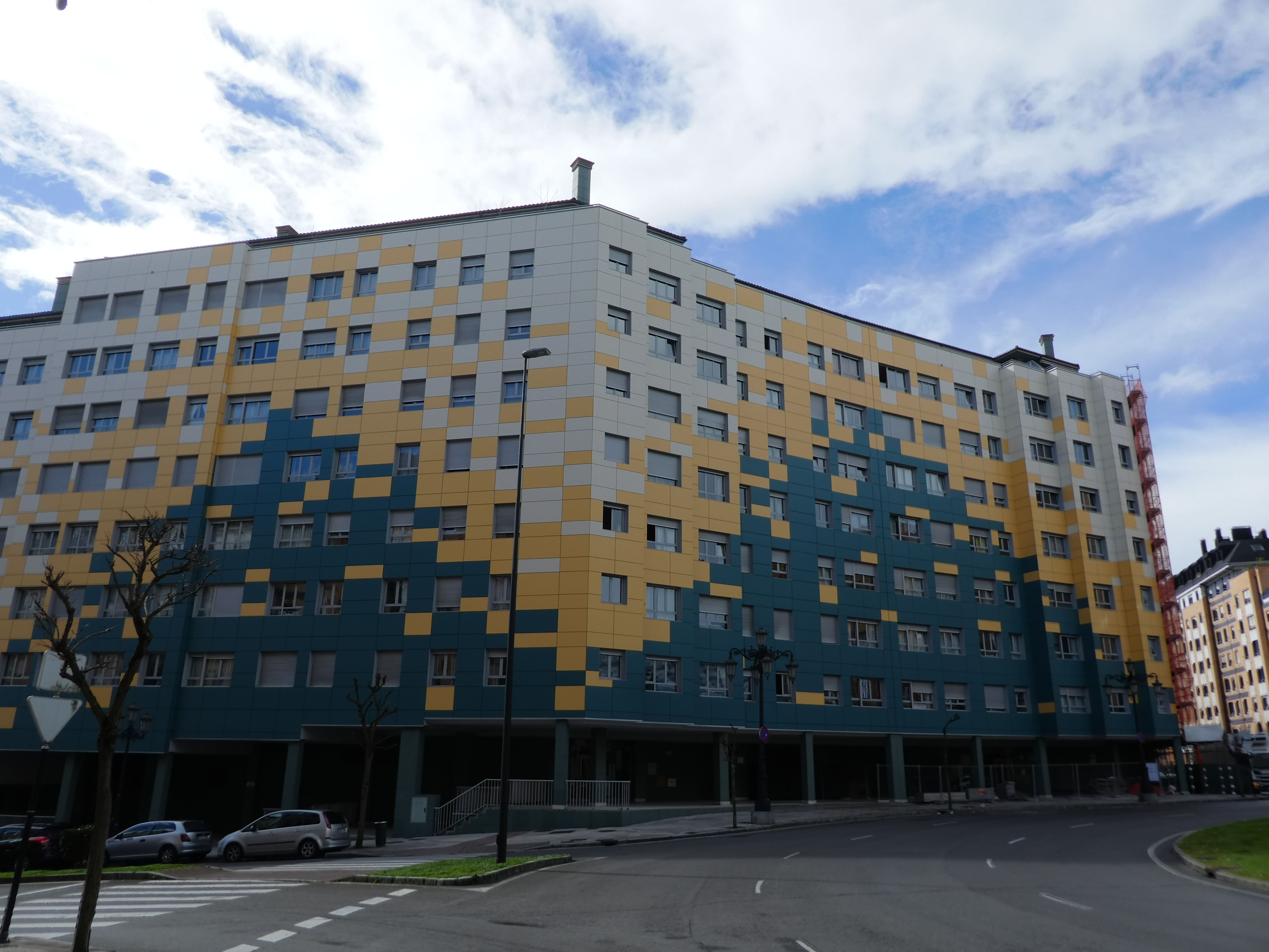 Edificio Residencial Nueva Europa Avda de Atenas 3, Avda de Bruselas 1 y Plaza Europa 6-7 Oviedo